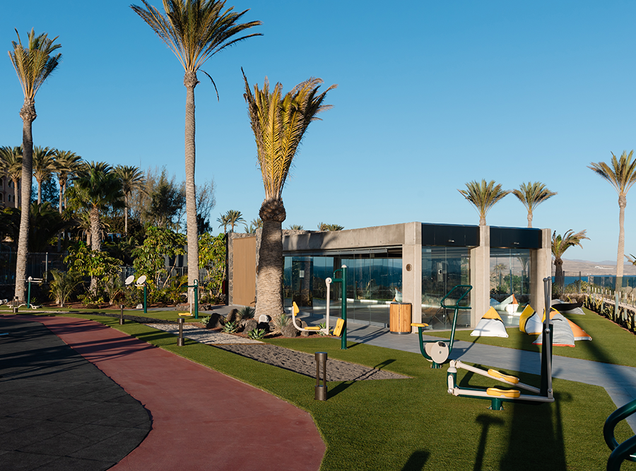 Lagoon_beach_club_sportzone_8